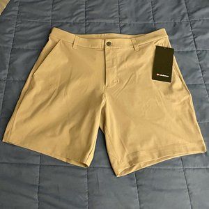 Lululemon commission short 7" (New with Tags)